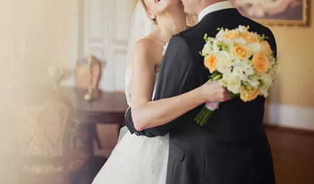 生肖蛇何时结婚最幸福